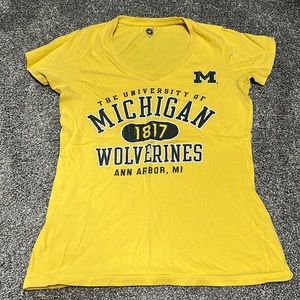 5/$25 Champion Michigan V Neck M